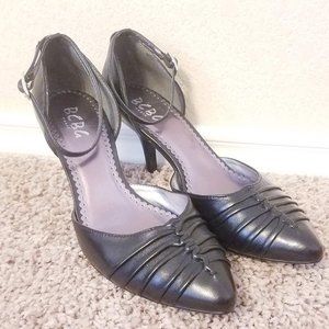 5/$25⭐ BCBG Black Heels 7M